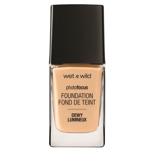 Imagen de Base Liquida Wet N Wild Photofocus Dewy Soft Beige N°1522