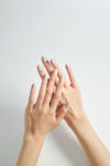 Imagen de Uñas en Gel Hortensia Dashing Diva Abalone Grey